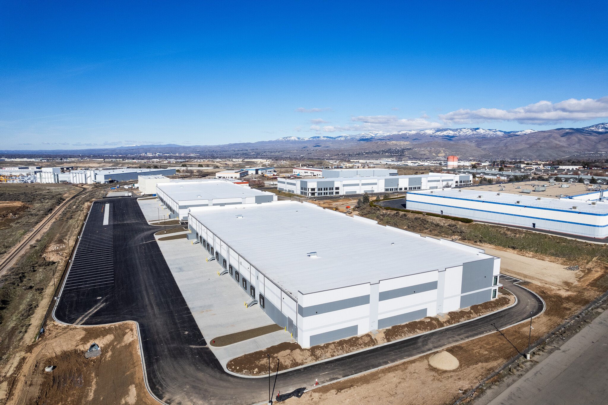 7075 S Eisenman Rd, Boise, ID à louer Photo de l’immeuble– Image 1 sur 9