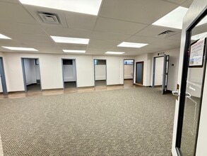 925 Stevens Dr, Richland, WA à louer Photo intérieure– Image 1 sur 7