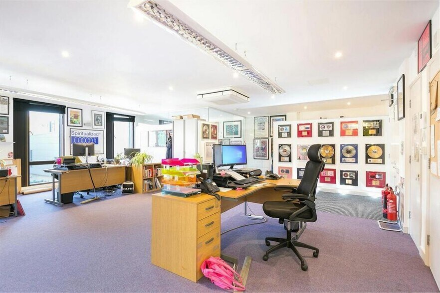 7-15 Drysdale St, Londres à vendre - Photo de l’immeuble – Image 2 sur 15