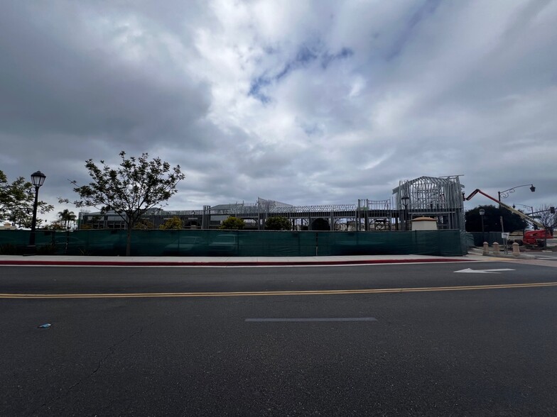 395 W Avenida Vista Hermosa, San Clemente, CA à louer - Photo de la construction – Image 2 sur 7
