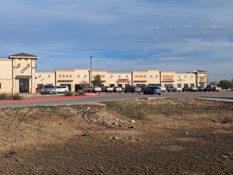 503 Interstate 20, Midland, TX à louer - Photo de l’immeuble – Image 3 sur 6