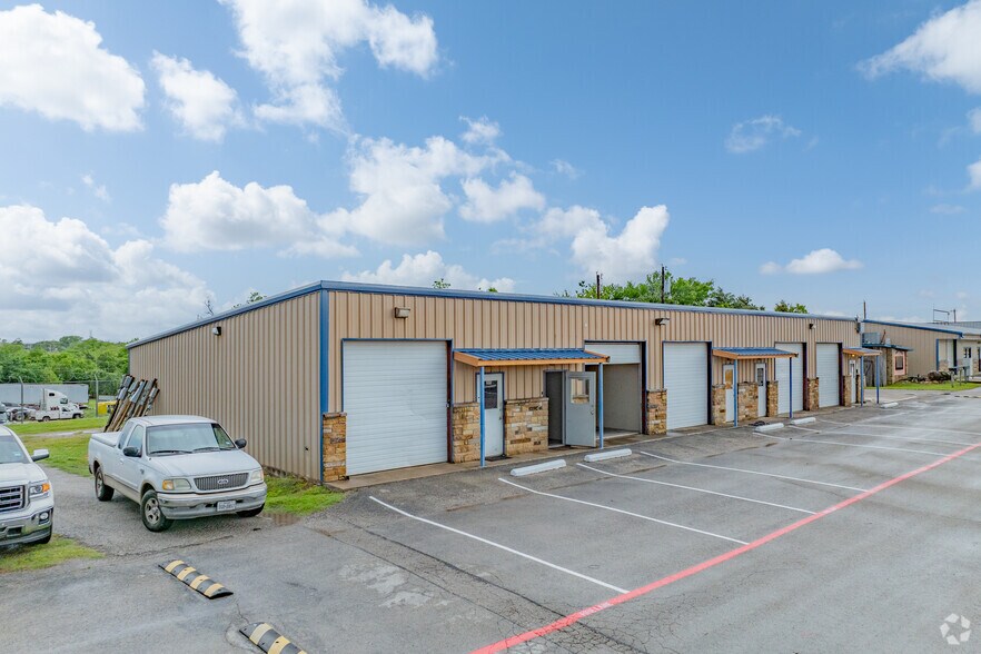 2602 Fort Worth Hwy, Weatherford, TX à louer - Photo de l’immeuble – Image 1 sur 22
