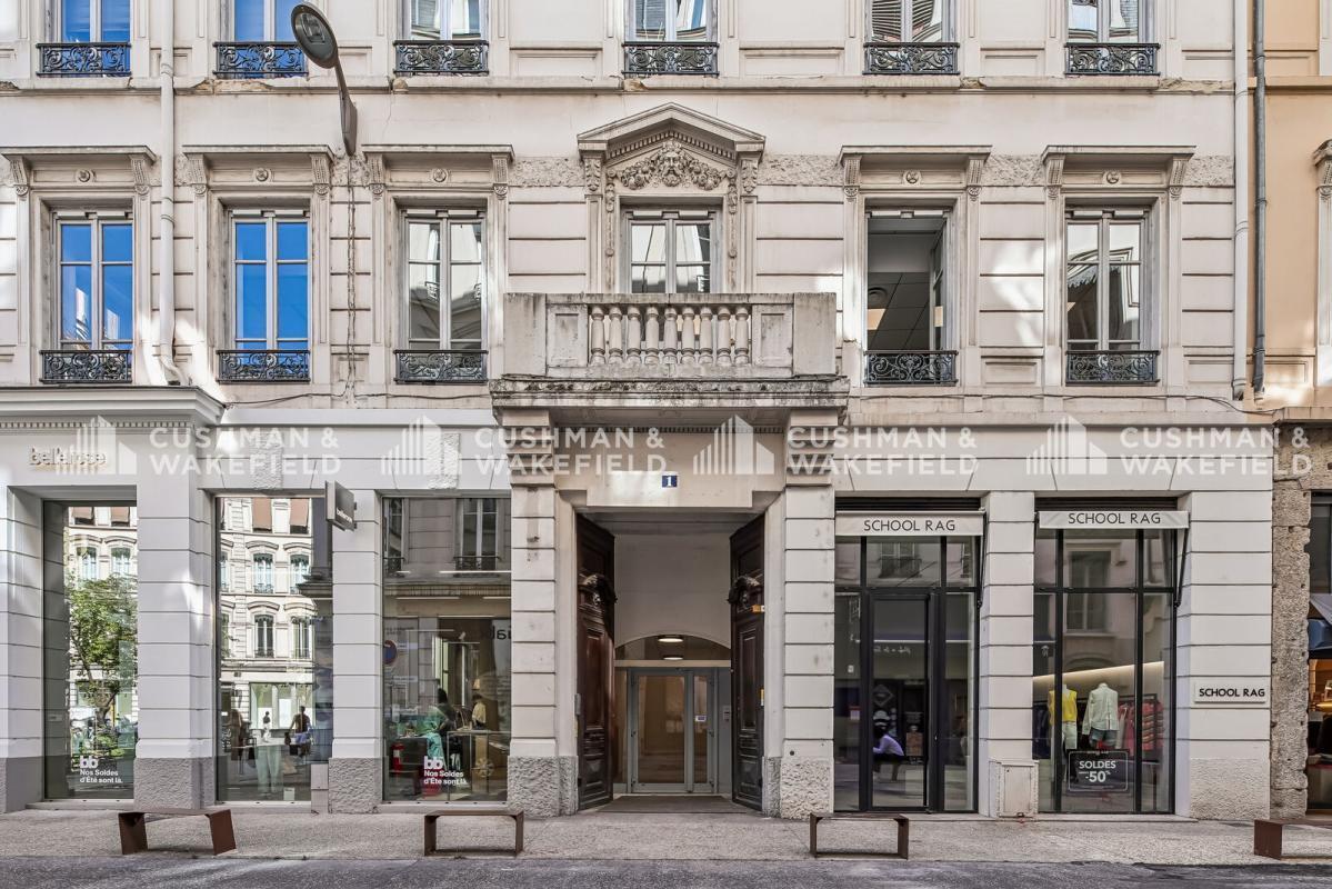 1 Rue Des Quatre Chapeaux, Lyon à louer Photo de l’immeuble– Image 1 sur 15