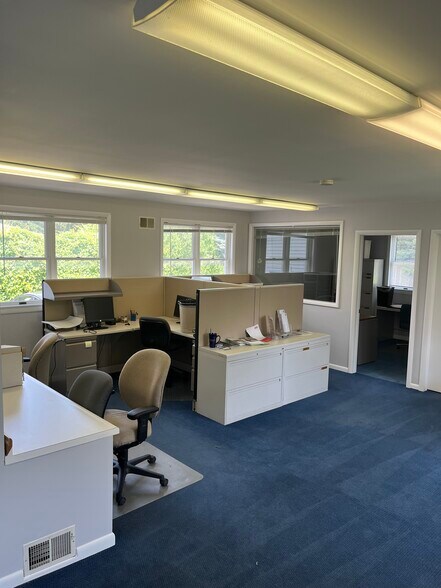 526 S Transit St, Lockport, NY à louer - Photo intérieure – Image 2 sur 4