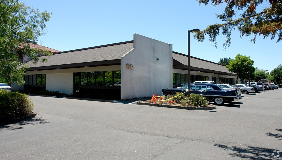 1450 Guerneville Rd, Santa Rosa, CA à vendre - Photo de l’immeuble – Image 3 sur 3