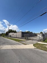 123 Larned St, Syracuse, NY à louer Photo intérieure– Image 1 sur 12