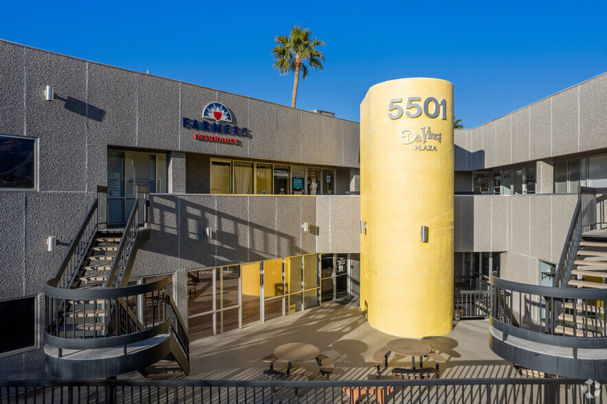 5501 N Swan Rd, Tucson, AZ à louer - Photo de l’immeuble – Image 3 sur 6