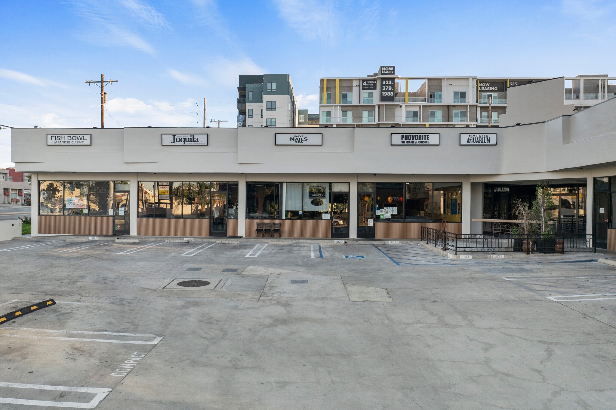 10020-10036 Venice Blvd, Culver City, CA à louer Photo principale– Image 1 sur 11