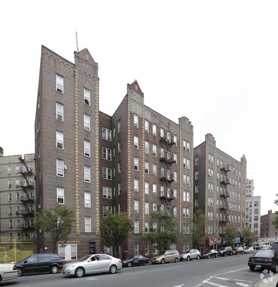 1205 College Ave, Bronx, NY à louer - Photo principale – Image 1 sur 4