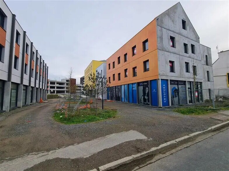 Bureau dans Saint-Brieuc à louer - Photo de l’immeuble – Image 1 sur 7