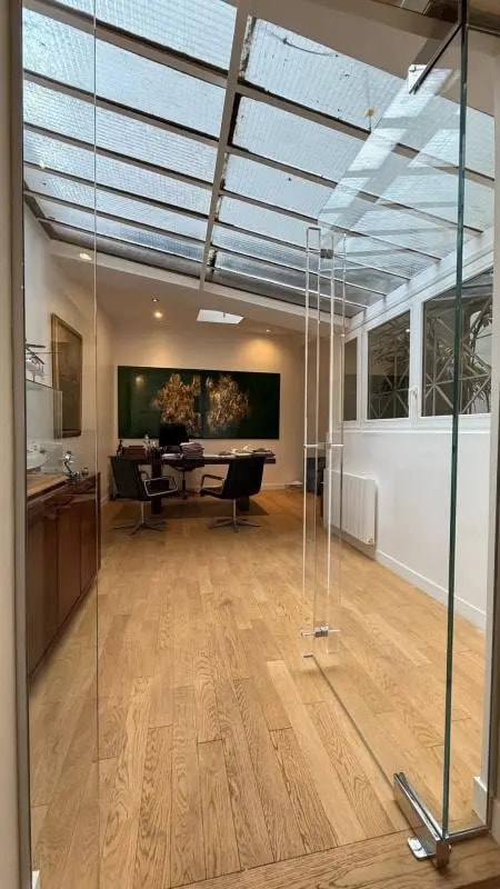 Plus de détails pour Local commercial à vendre