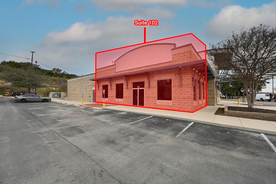 23611 IH 10, San Antonio, TX à louer - Photo de l’immeuble – Image 2 sur 2