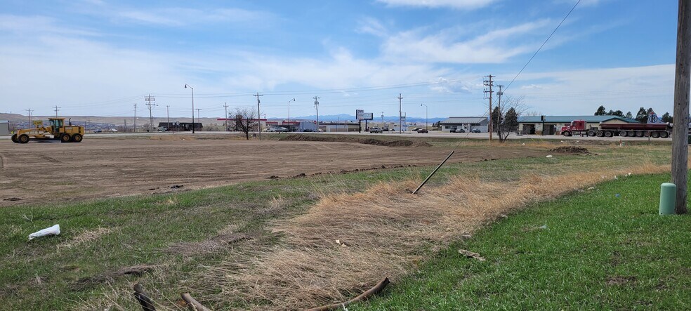 Liberty Blvd & Main St, Box Elder, SD à vendre - Photo de l’immeuble – Image 2 sur 7