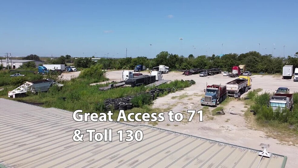 4300 Burch Dr, Del Valle, TX à louer - Vidéo sur l’annonce professionnelle – Image 2 sur 10
