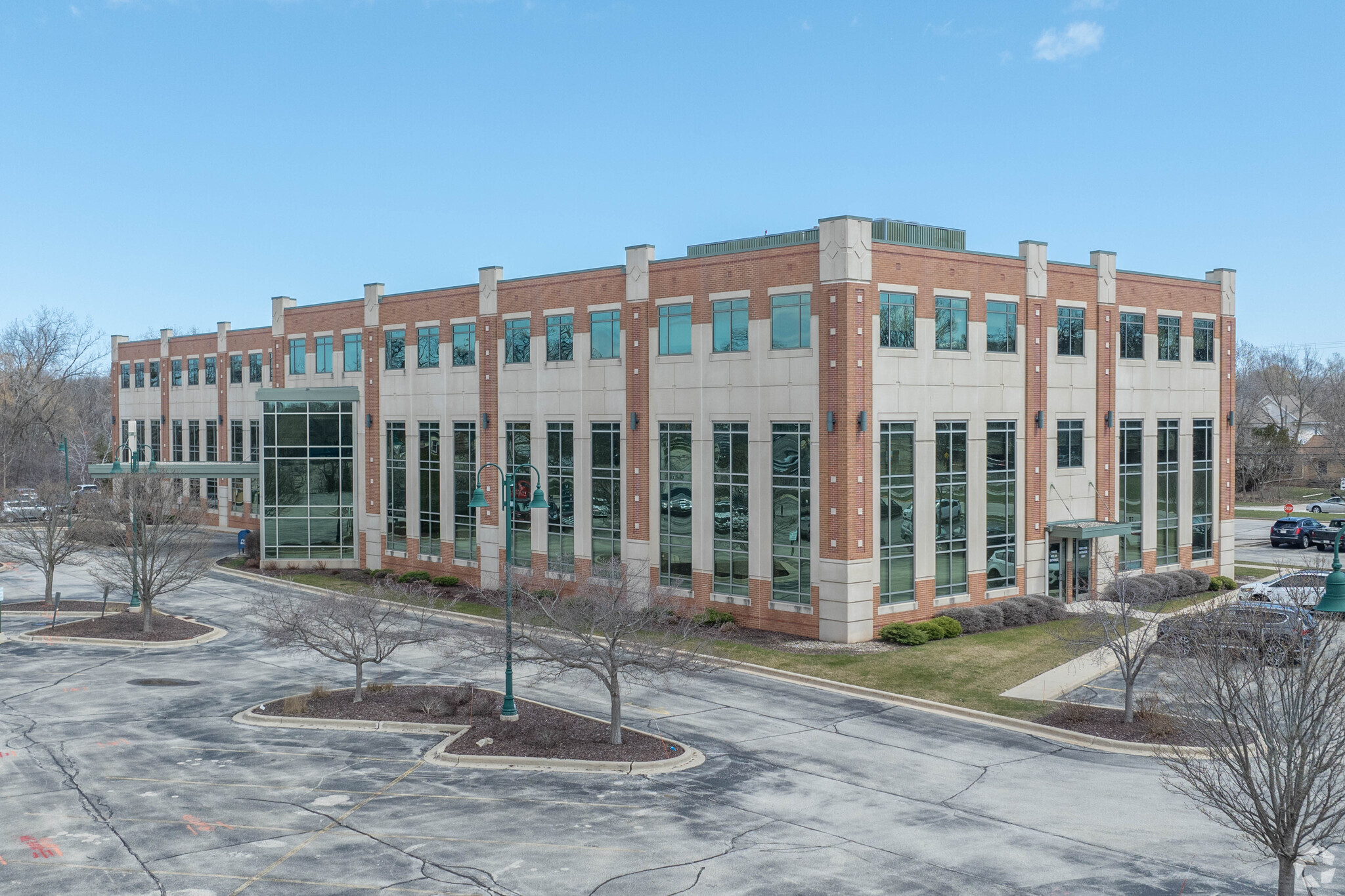 4600 W Loomis Rd, Greenfield, WI à vendre Photo principale– Image 1 sur 20