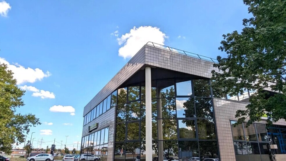 Bureau dans Labège à vendre - Photo de l’immeuble – Image 2 sur 12