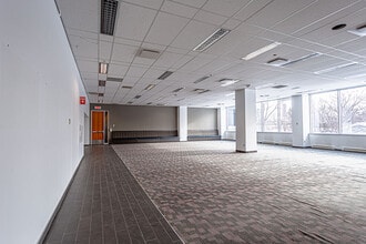 2505 Boul Laurier, Québec, QC à louer Photo intérieure– Image 1 sur 5
