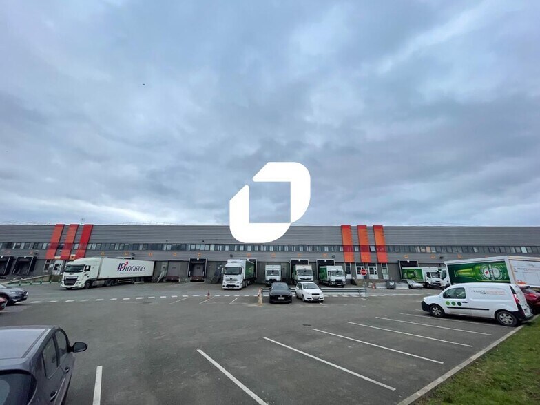 Industriel/Logistique dans Gennevilliers à louer - Photo de l’immeuble – Image 3 sur 24