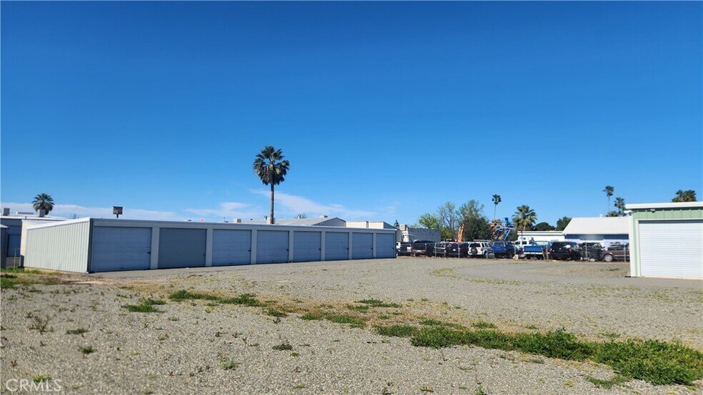 2551 Huntington Ln, Oroville, CA à vendre - Photo de l’immeuble – Image 3 sur 19