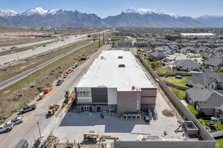 275 W Bullriver Rd, Lehi, UT à vendre - Photo de l’immeuble – Image 3 sur 10
