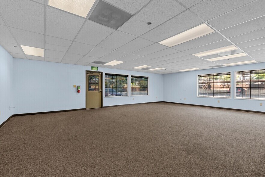 8421 Auburn Blvd, Citrus Heights, CA à louer - Photo de l’immeuble – Image 3 sur 21