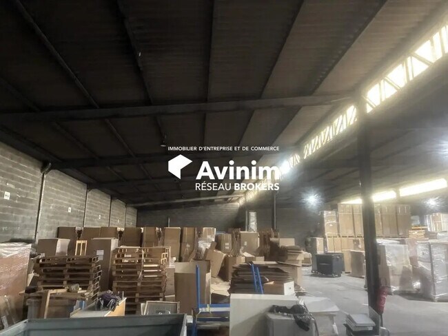 Plus de détails pour Industriel/Logistique à louer