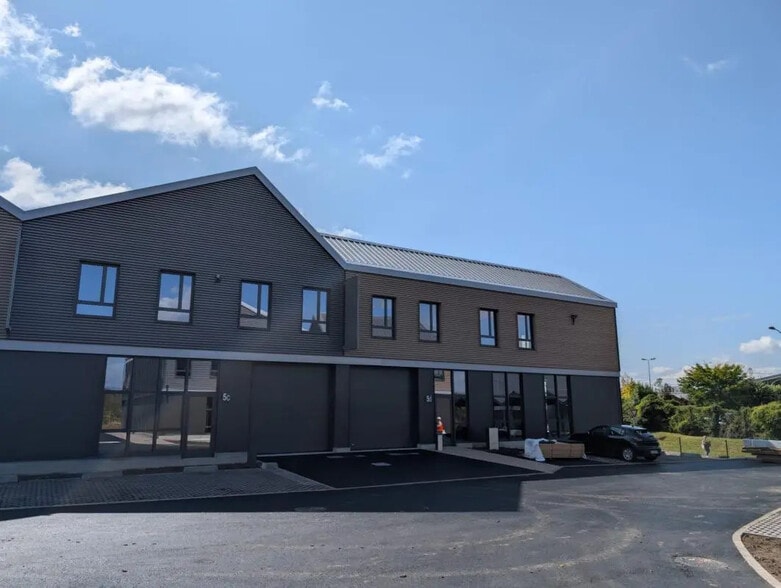 1 Rue René Dubos, Groslay à louer - Photo de l’immeuble – Image 1 sur 8