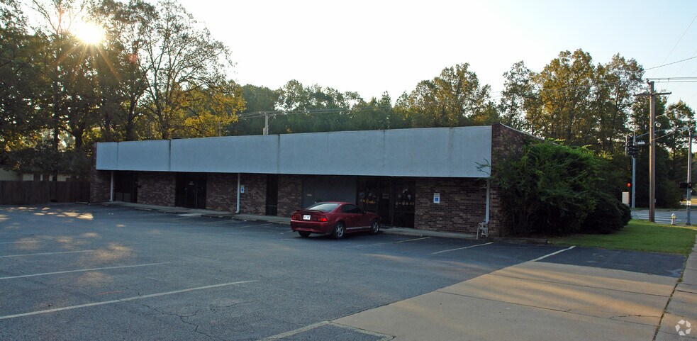 6520 Baseline Rd, Little Rock, AR à louer - Photo de l’immeuble – Image 2 sur 5