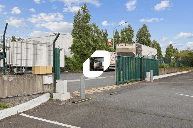 20 Rue Des Oliviers, Thiais à louer - Photo de l’immeuble – Image 2 sur 14
