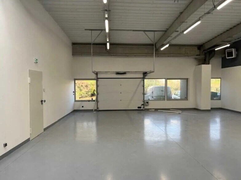 4 Rue Edouard Branly, Trappes à louer - Photo de l’immeuble – Image 3 sur 4