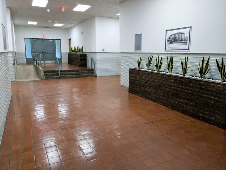 1580 Centenary Blvd, Shreveport, LA à louer - Hall d’entrée – Image 3 sur 4