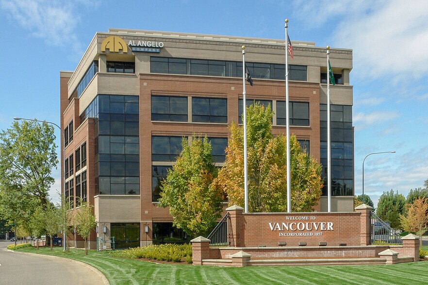 400 E Mill Plain Blvd, Vancouver, WA à louer - Photo de l’immeuble – Image 3 sur 7