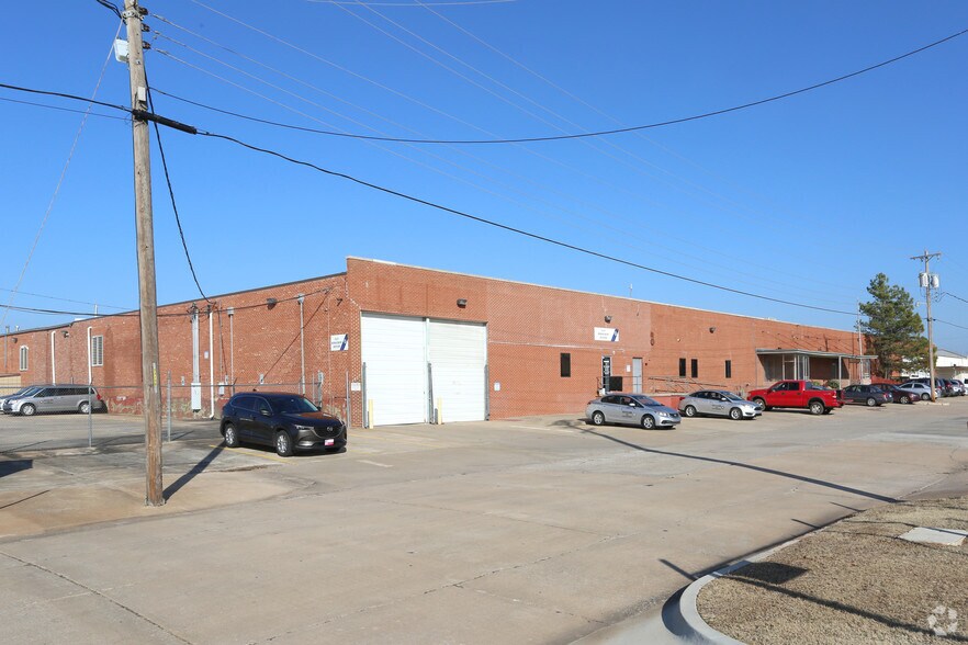 317 NE 31st St, Oklahoma City, OK à louer - Photo de l’immeuble – Image 2 sur 5