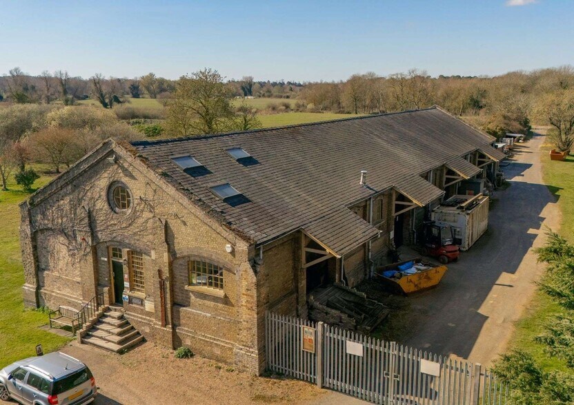 Station Rd, Mildenhall à vendre - Photo de l’immeuble – Image 3 sur 3