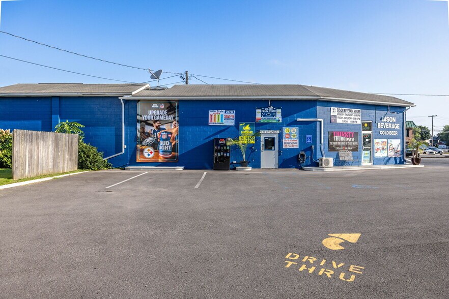 910 W Market St, Lewisburg, PA à vendre - Photo de l’immeuble – Image 1 sur 55