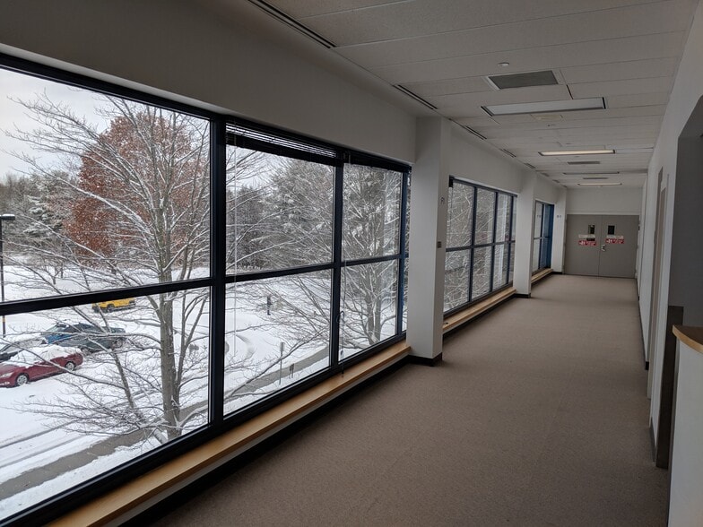 326 Ibm Rd, Williston, VT à louer - Photo intérieure – Image 2 sur 3