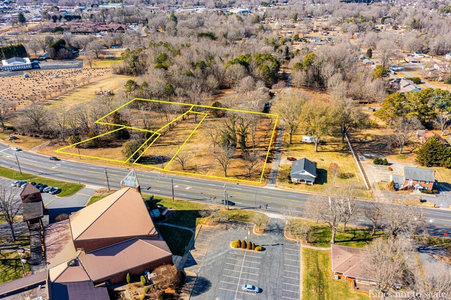 2321 Springs Rd, Hickory, NC à vendre - Aérien – Image 1 sur 2
