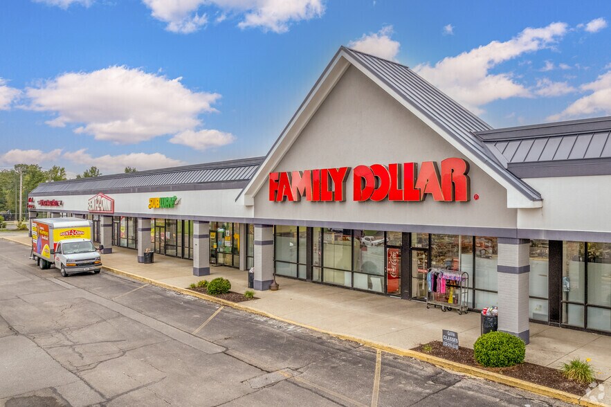 1200-1260 Ohio Pike, Amelia, OH à louer - Photo de l’immeuble – Image 2 sur 7
