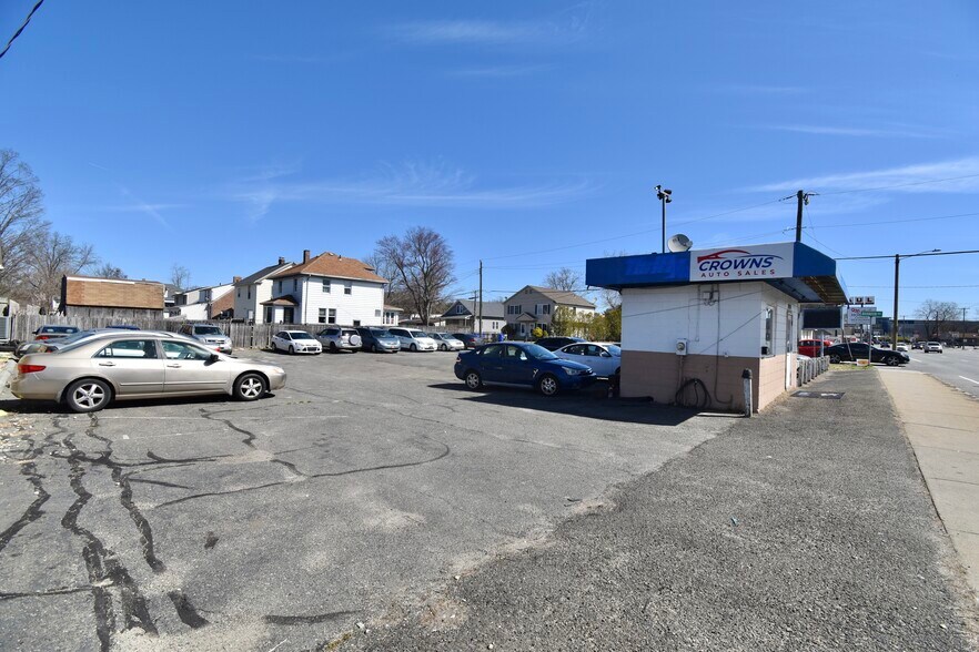 890 Boston Rd, Springfield, MA à vendre - Photo de l’immeuble – Image 3 sur 4