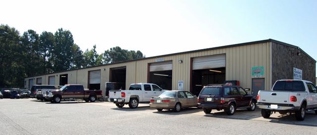 215 Industrial Way, Fayetteville, GA à vendre - Photo principale – Image 2 sur 8