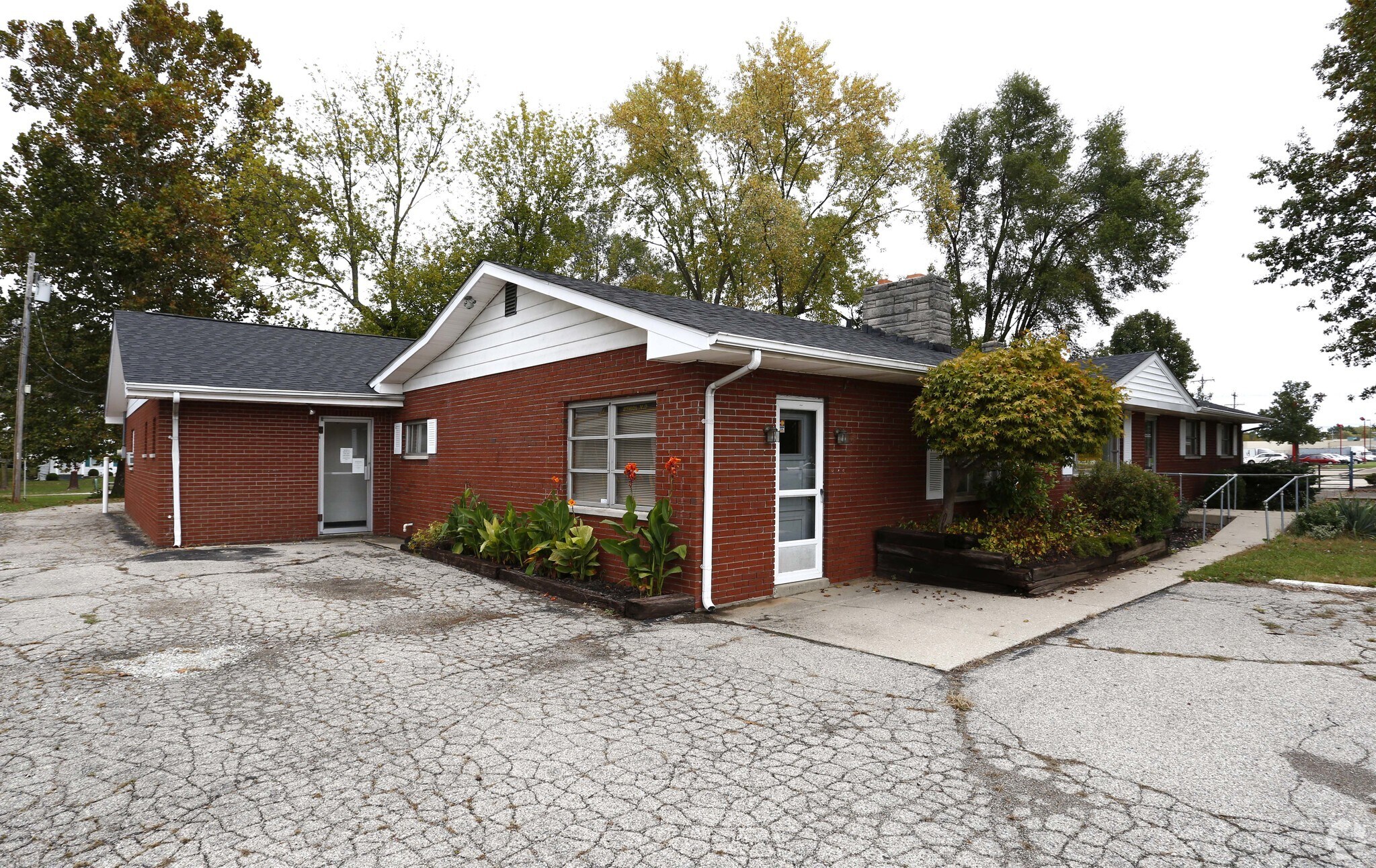 10758 Harrison Ave, Harrison, OH à vendre Photo de l’immeuble– Image 1 sur 19