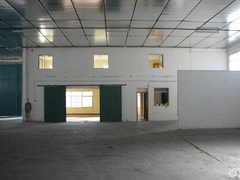 Industriel/Logistique dans Valdemoro, Madrid à vendre - Photo de l’immeuble – Image 2 sur 12
