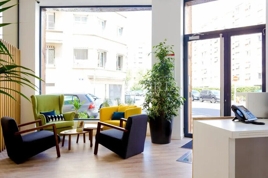 Bureau dans Lyon à louer - Photo de l’immeuble – Image 2 sur 10