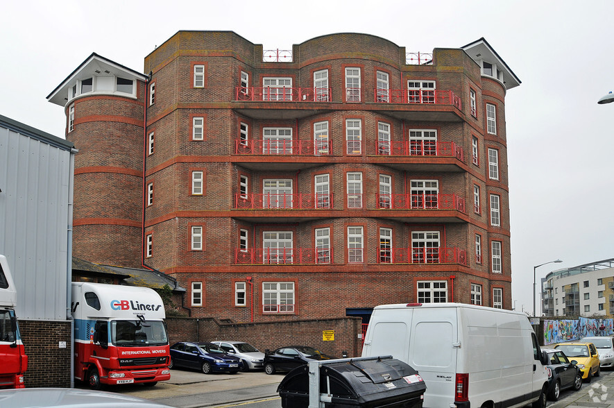 13-21 Station St, Brighton à louer - Photo de l’immeuble – Image 3 sur 4