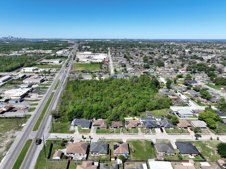 10201 Chef Menteur Hwy, New Orleans, LA à vendre - Aérien – Image 3 sur 4