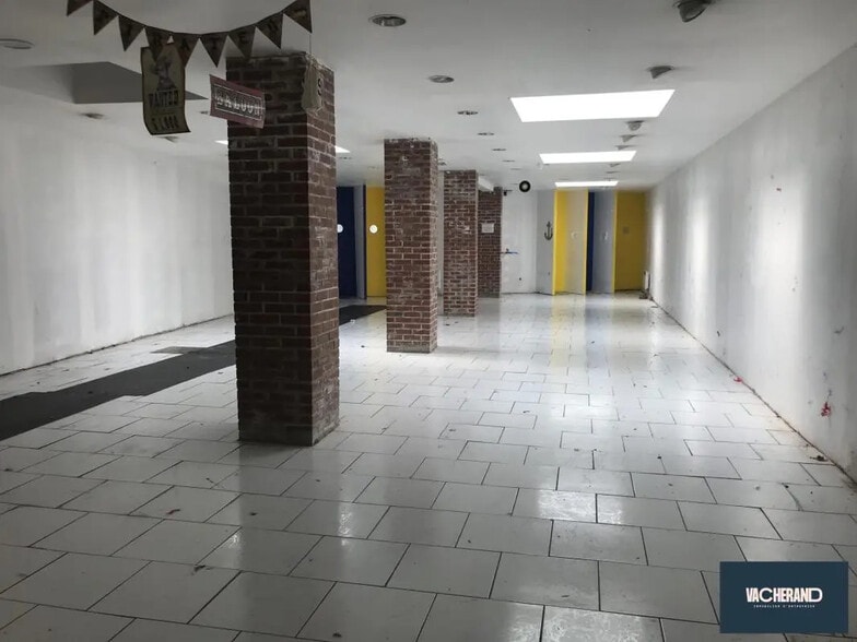 Local commercial dans Lille à vendre - Photo de l’immeuble – Image 2 sur 4