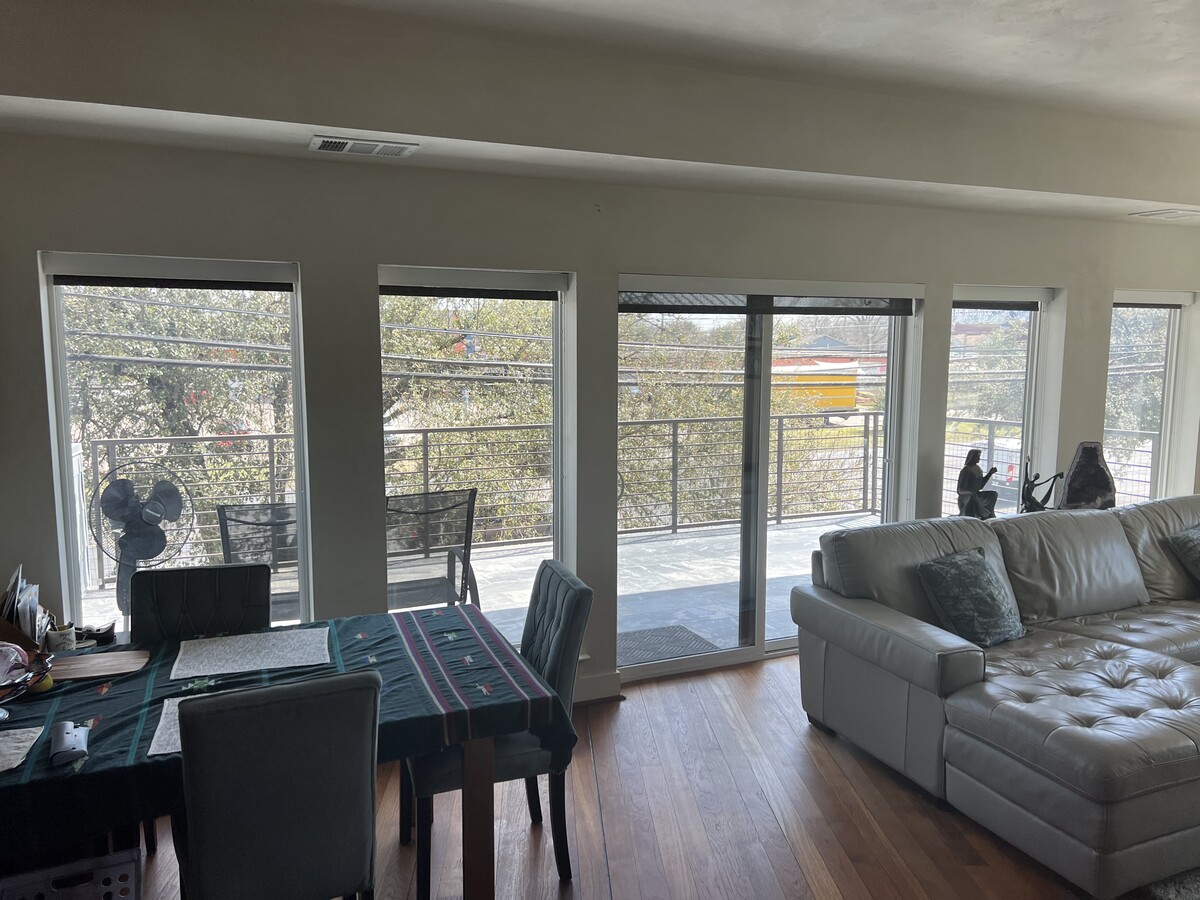 6444 Burnet Rd, Austin, TX 78757 - Lot 200 + 100 -  - Photo intérieure - Image 1 of 8