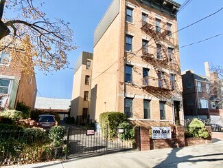 Plus de détails pour 24 Avenue Ditmars Steinway, Astoria, NY - Logement à vendre
