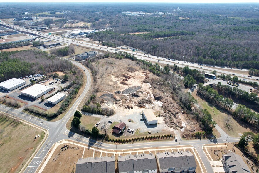 2168 Stevens Mill Rd, Matthews, NC à louer - Photo de l’immeuble – Image 2 sur 6