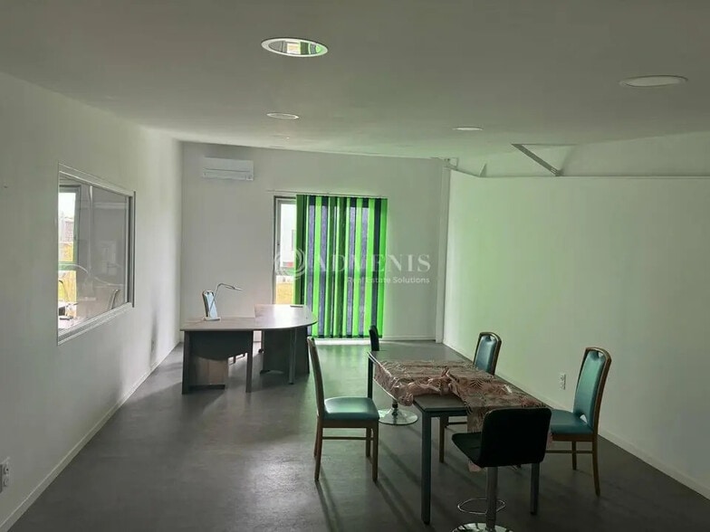 Local d’activités dans Mérignac à louer - Photo intérieure – Image 3 sur 8